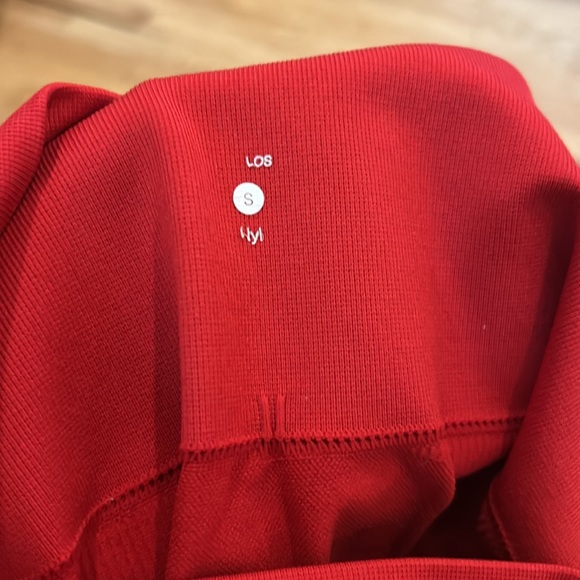 Setactive red sculptflex shorts - Picture 4 of 4